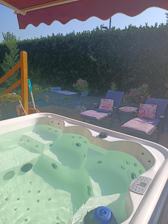 Chalet & Spa Sur La Cote Fleurie Auberville Buitenkant foto